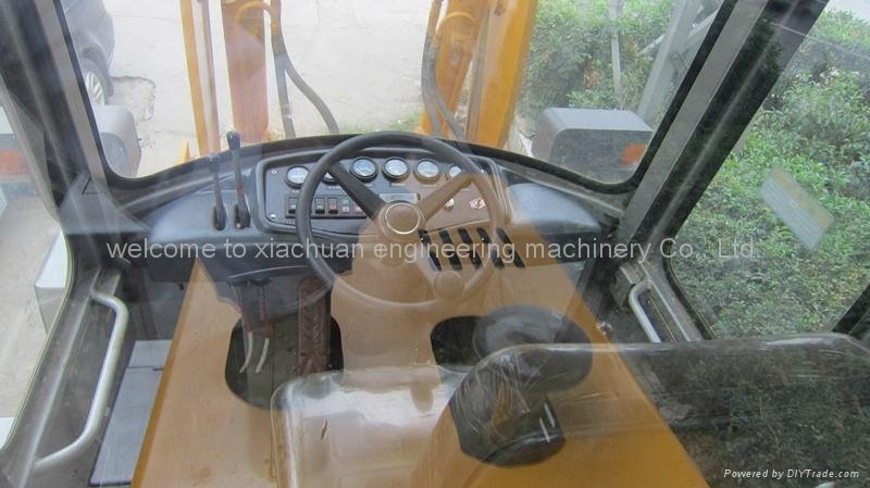 China Bucket Loader with Competitive Price for Sale 3