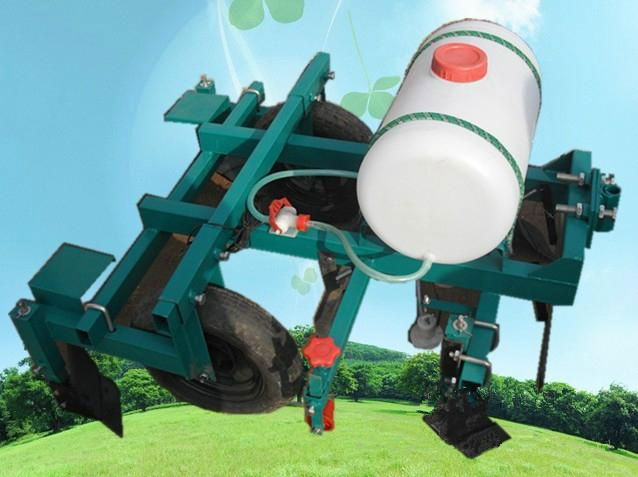 Plastic film mulching machine