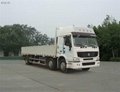 SINOTRUCK HOWO7 6x2 Cargo Truck  1