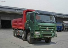 SINOTRUCK HOWO7 8x4 Dump Truck