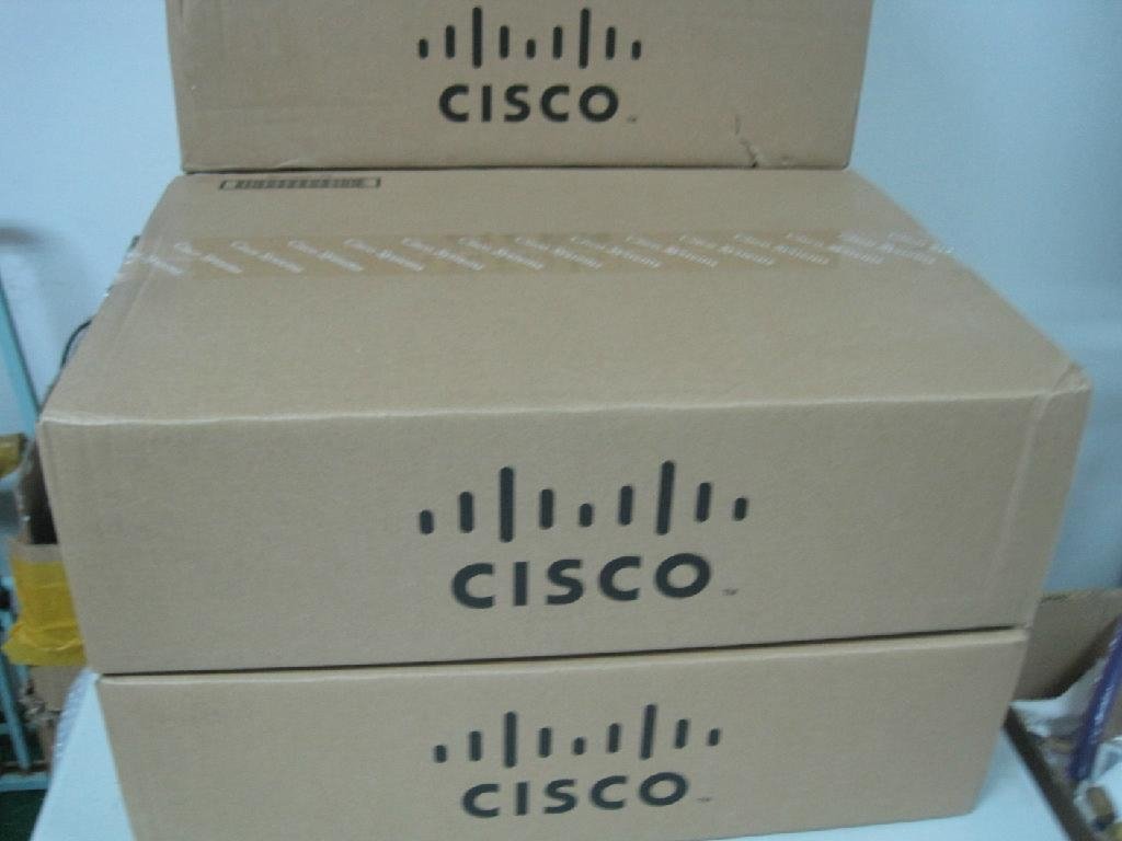 Cisco switch WS-C2960-24TC-L 2