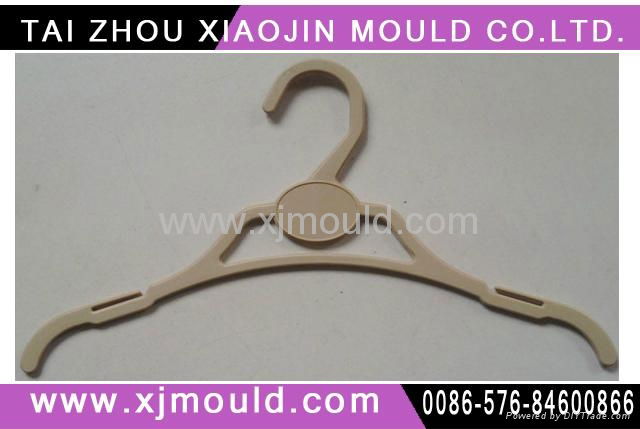 high quality plastic injection hanger moulds maker  3