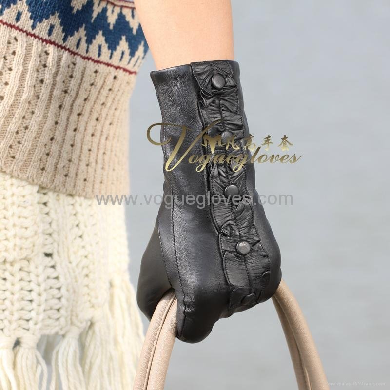 Fashion Lady leather gloves  1