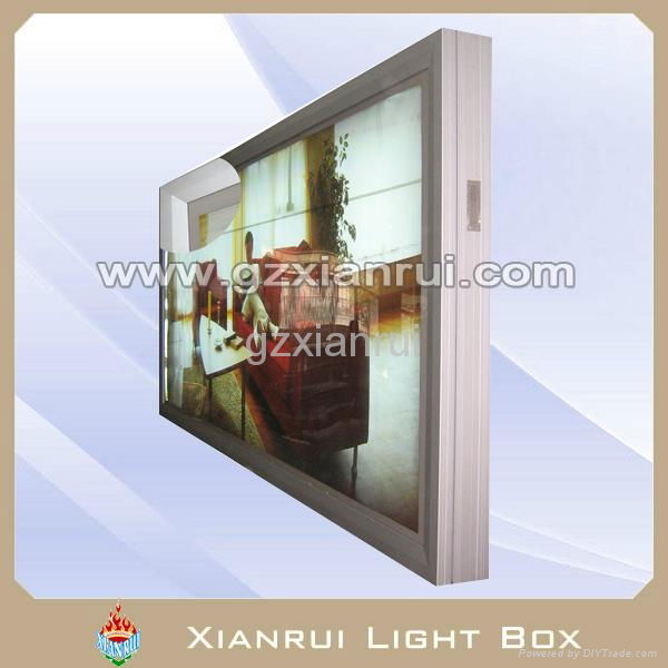 outdoor scrolling light box