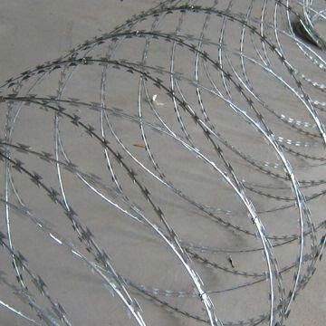 Razor barbed wire mesh