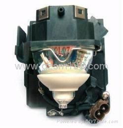 HITACHI DT00841 projector bulb 2