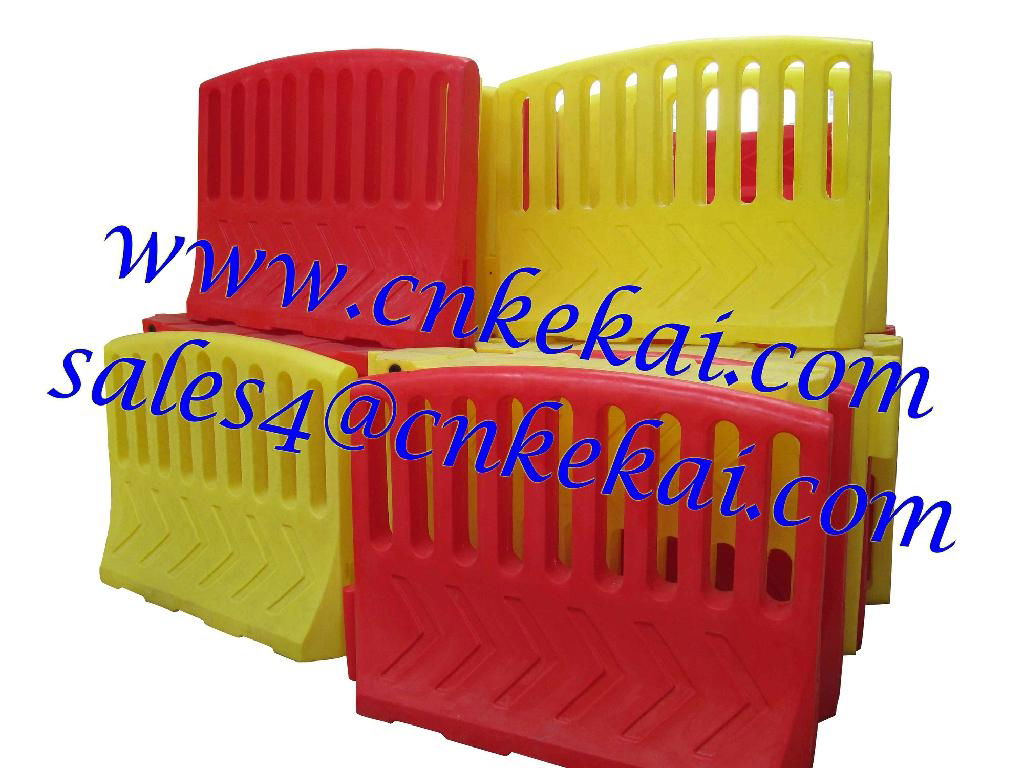 Plastic Road Barrier Circle crash worthy bucket Traffic barricade Road   Barrier 3