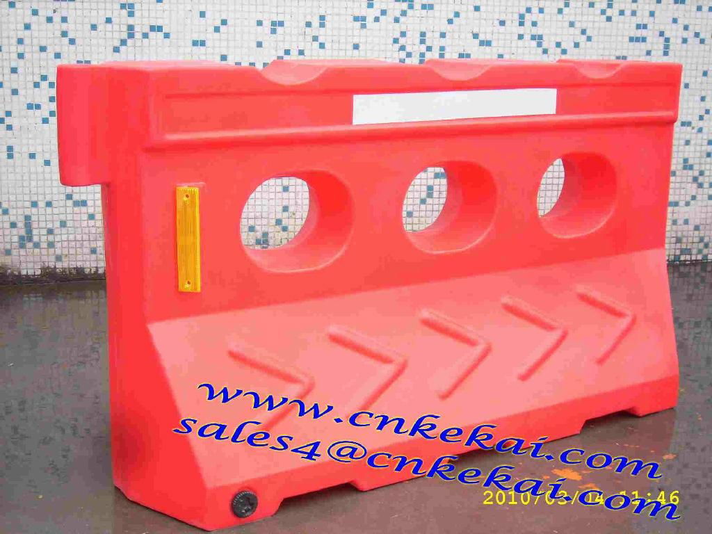 Plastic Road Barrier Circle crash worthy bucket Traffic barricade Road   Barrier 4