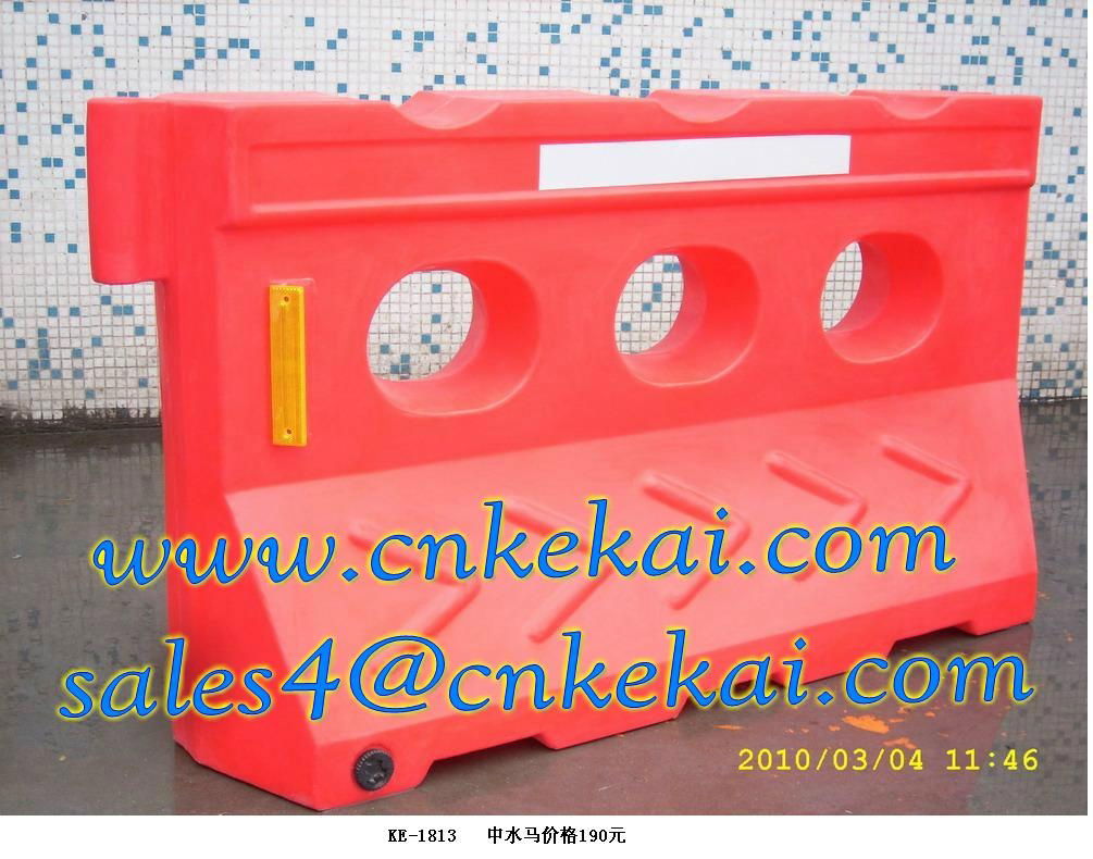 traffic barrier Road water barrier Traffic Bucket Warning Marking Barrier