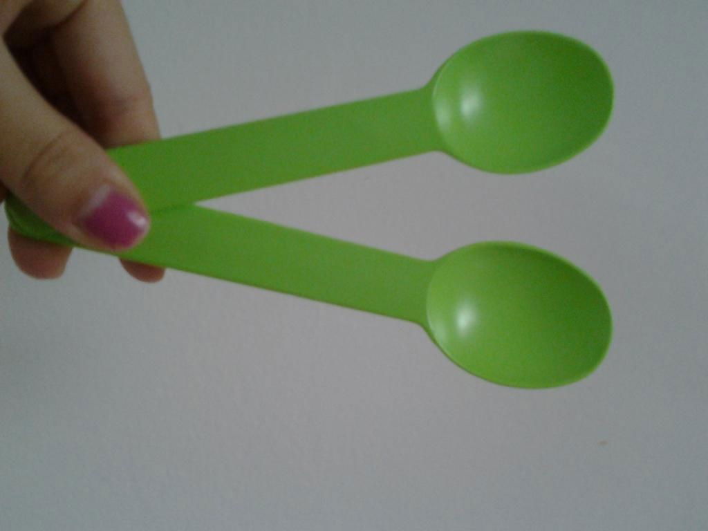 disposable colored ice cream spoon 3