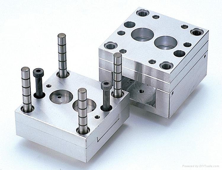 Precision Plastic Injection Mold Base 2