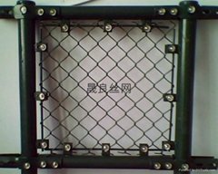 陕南兵工厂操场规划用菱形镀锌浸塑铁丝网