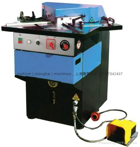 QF28Y4 200 Hydraulic corner notcher for aluminum plate sheet manufacture 2