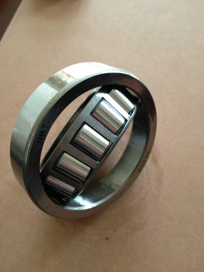 Heavy-duty bearing or tapered roller bearing or agriculture machine bearing