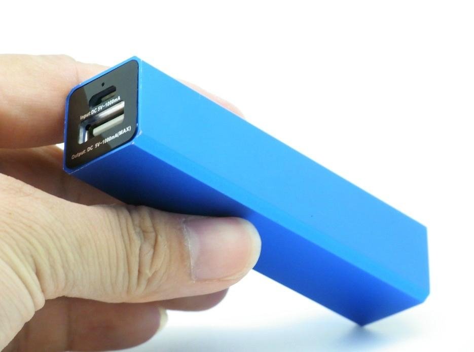 small and portable power source for mobile phone 2200mah