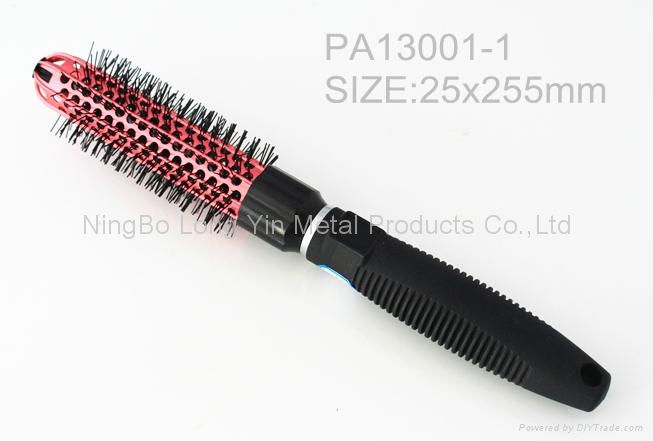 Plastic thermal hair brush 2