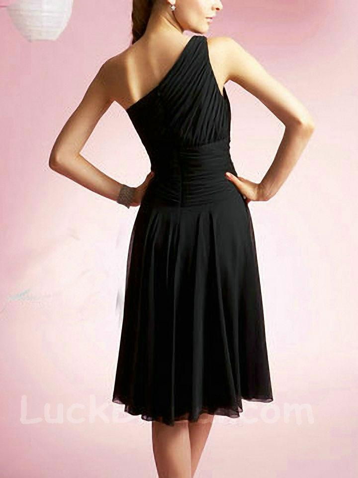 Chic Black One Shoulder Chiffon Prom Dress Knee Length Bridesmaid Dress 2