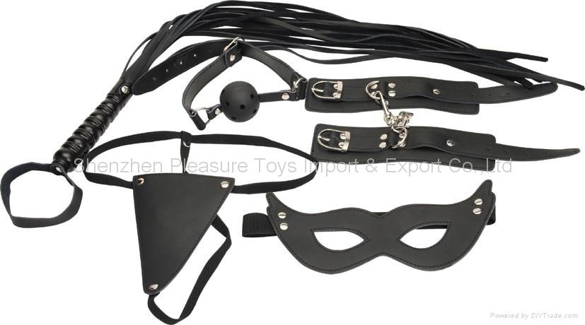 All different kind of SM set bondage sets 4