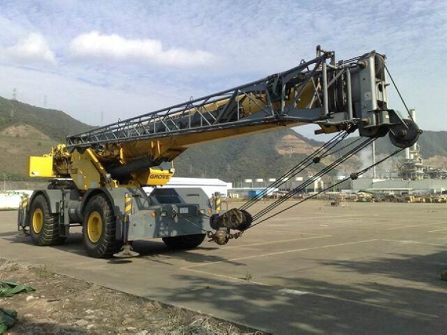 50吨汽车越野吊