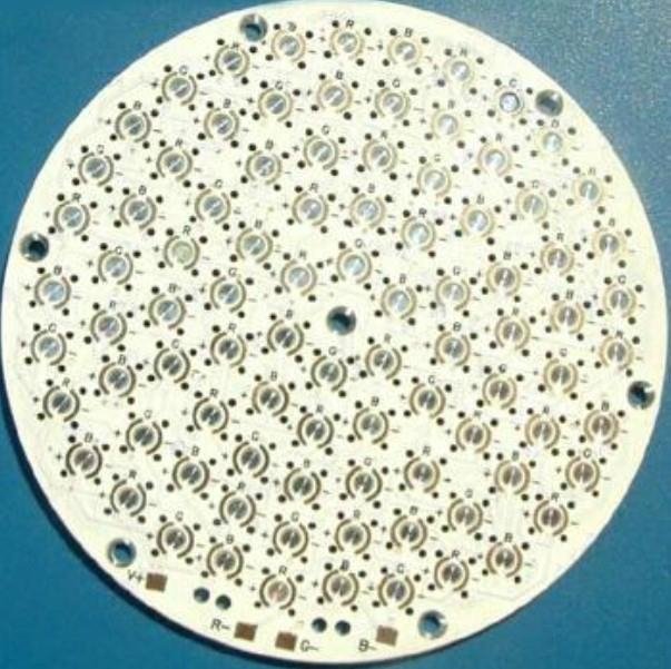 Single-sided Aluminum PCB with 1.6mm Thickness and LED-free HASL Finish 2
