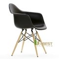 Eames DAW Chair 4