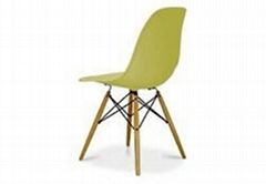 Eames DSW Chair in ABS