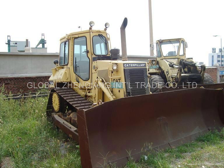 Used Caterpillar bulldozer  2