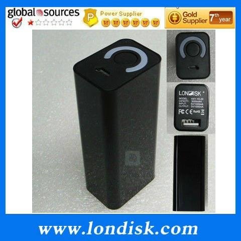 Popular USB Power Bank / 3000mAh portable 5W Cube Charger 5