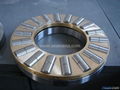 Thrust roller bearings