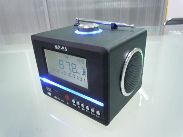 MS-88portable card speaker with FM radio/alarm clock Function 2