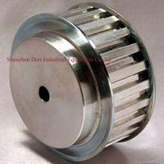 Steel synchronous timing belt pulleys