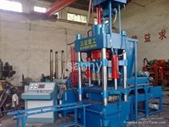 Fully automatic high-density briquetting sponge iron