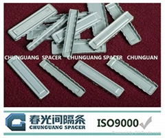 Aluminum spacer with accessories