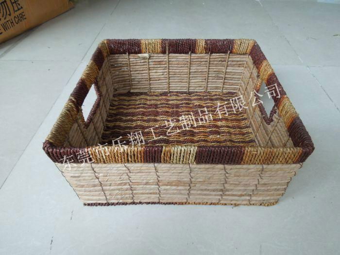 Seaweed woven basket