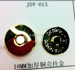 18 mm thickness copper shell  gold magnetic button