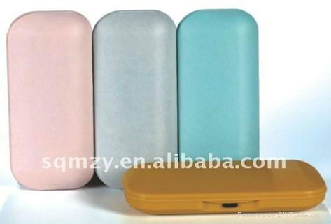 good quality plastic glasses case   2