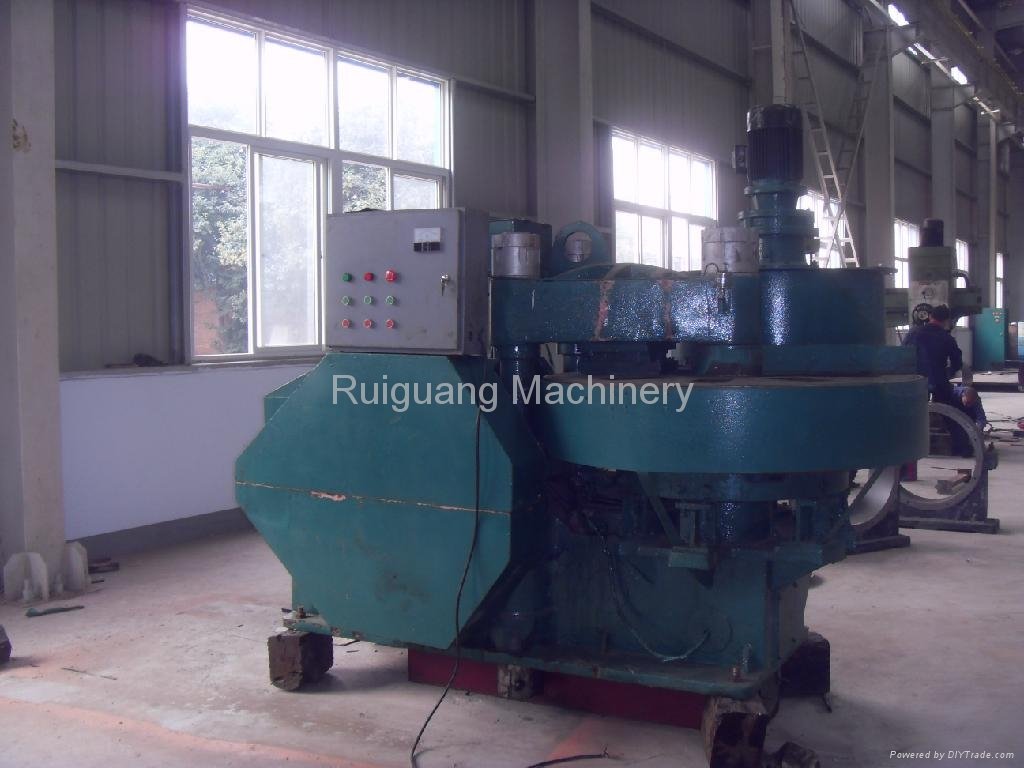 2000 pieces per hour rotary-table type eight hole brick making machine  2