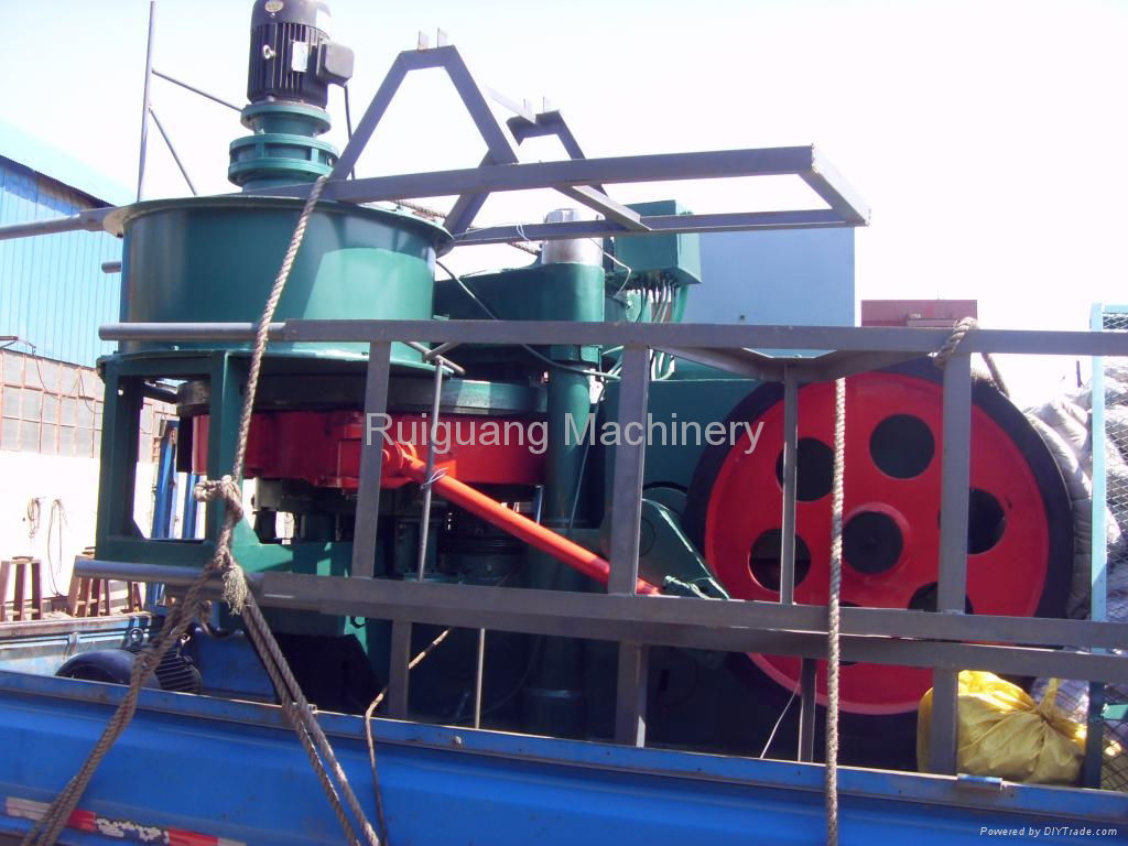 2000 pieces per hour rotary-table type eight hole brick making machine  3