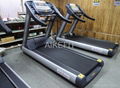  COMMERCIAL ELECTRICAL TREADMILL  1