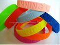 Silicone bracelets /silicone wristband  1