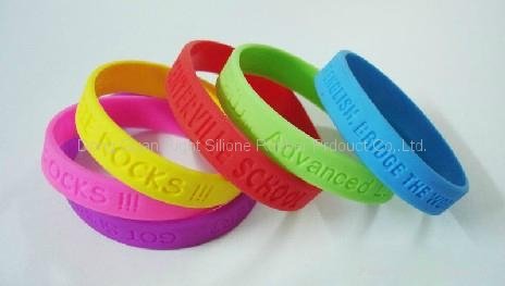 Silicone bracelets /silicone wristband  2