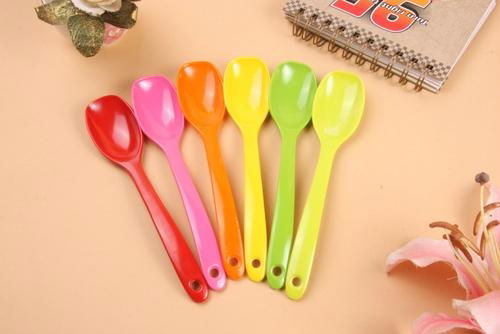  colorful plastic spoon