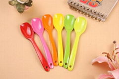  colorful plastic spoon