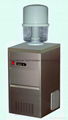 Commercial bullet ice machine