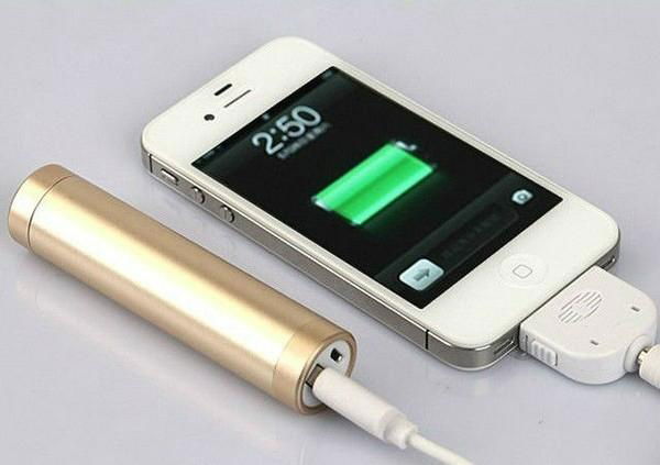 2200mah Portable Cylinder Power Bank 2