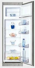 Built-in fridge and freezer