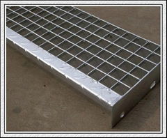 Galvanized floor grating