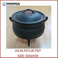 Cast iron potjie pot