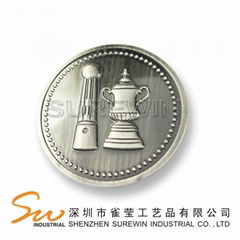 Commemorative medallion is made 