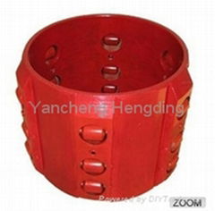 ROLLER TYPE CENTRALIZER FOR CASING